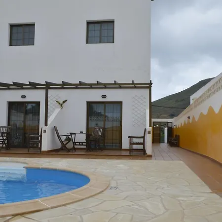 Апартаменты Casa La Ermita Maguez