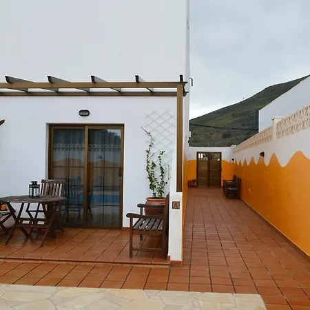 Апартаменты Casa La Ermita Maguez